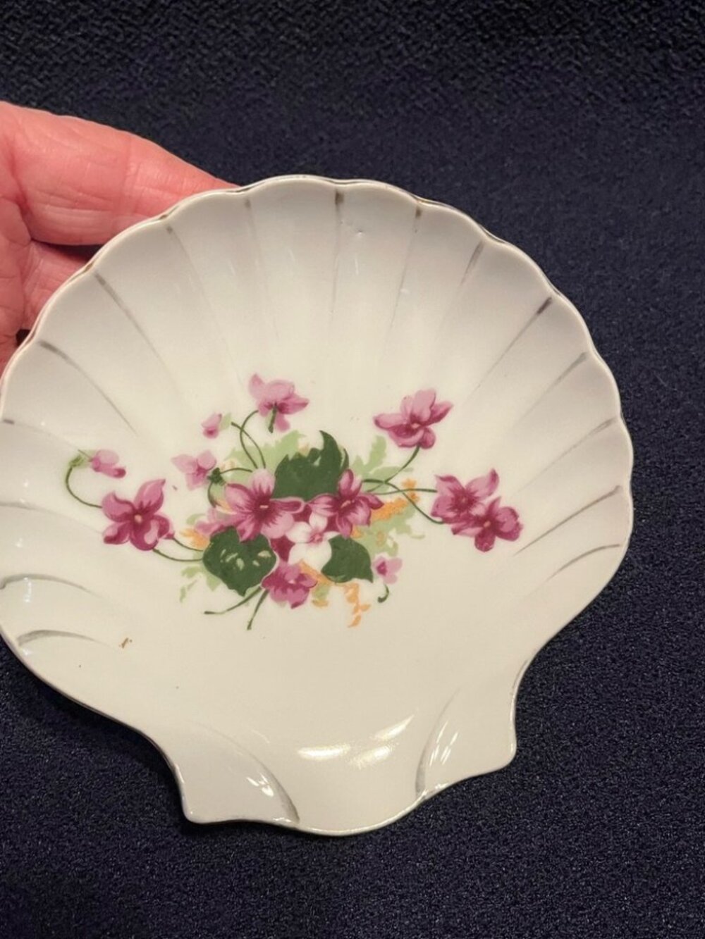 Porcelain Scallop Shell Trinket Dish Made in Occupied Japan.